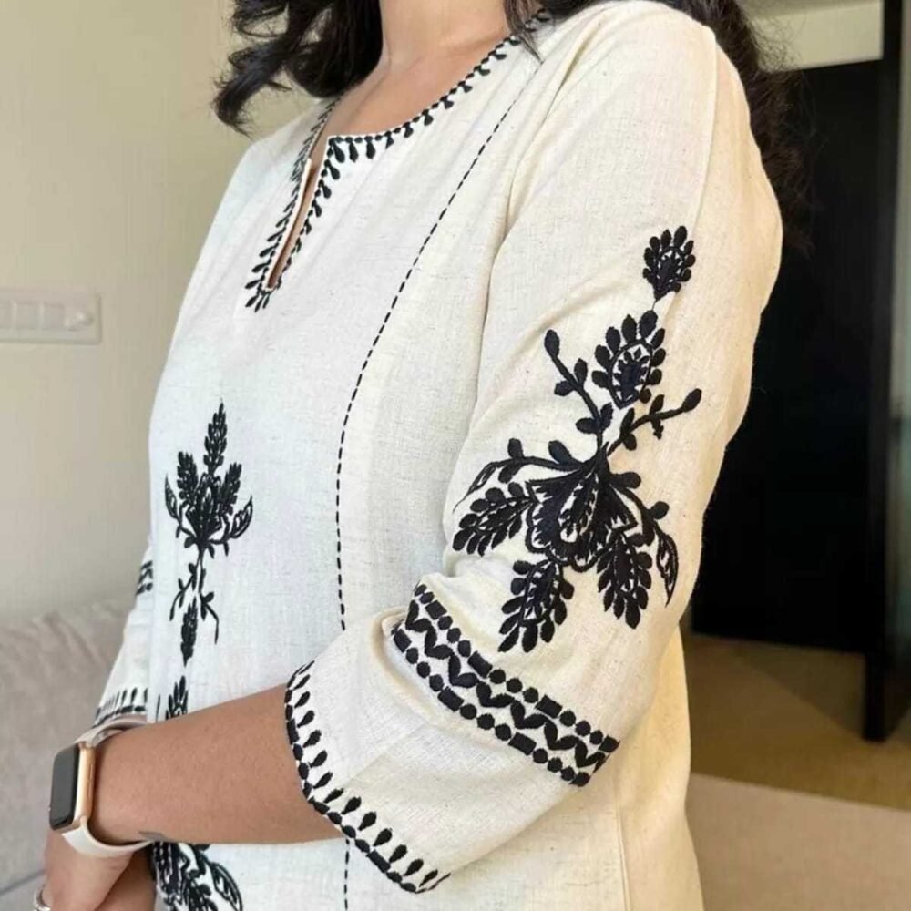 Women's White Printed Cotton Blend Straight Kurta with Pant - Elegant Daily Wear Set (M to XXL) - Image 2