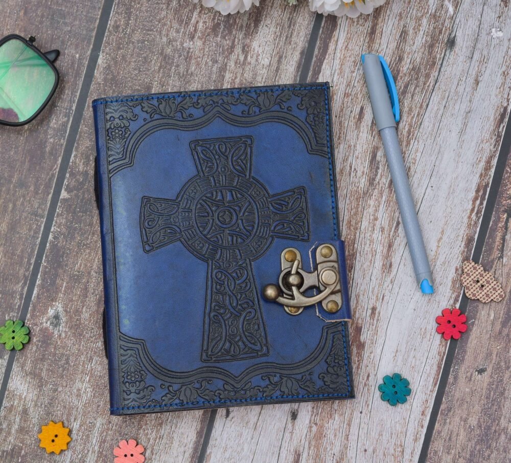 Leather Journal Diary with metal lock vintage Journal handmade 200 pages white unruled|travel Diary|personal journal -10 - Image 4