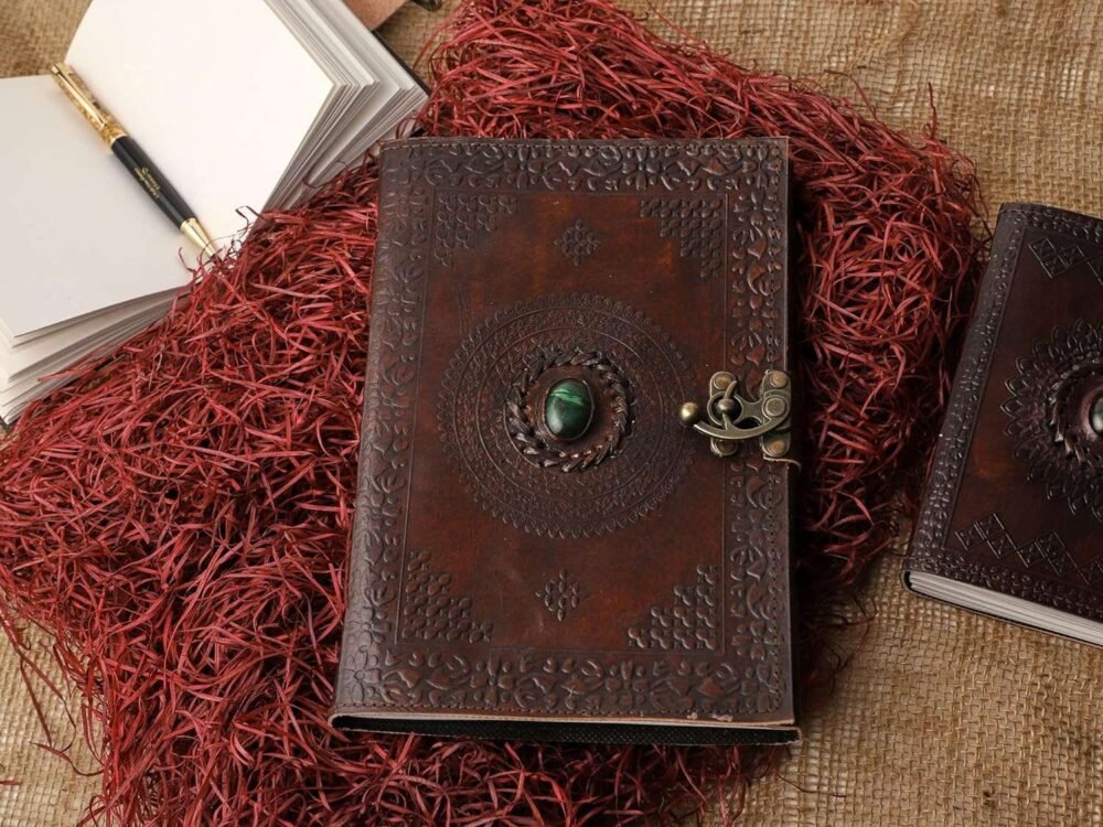 Leather Journal Diary with metal lock vintage Journal handmade 200 pages white unruled|travel Diary|personal journal -17